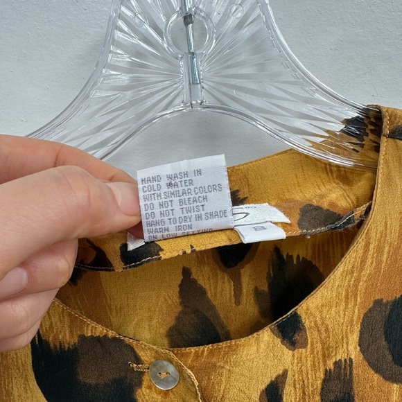 Vintage 90's Leopard Print Doe Print Brown 100% Silk Lightweight Button Front S - Picture 7 of 9